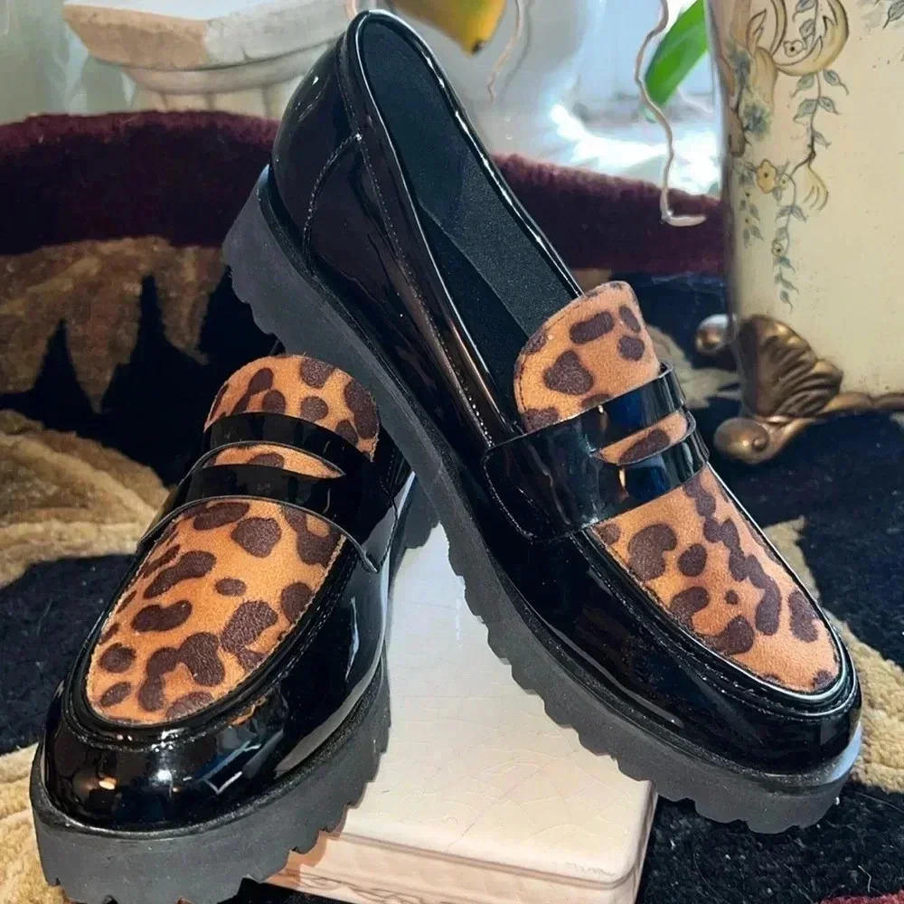 JONES New York Women’s Black Patent Vegan Leather Animal Print Loafers Shoes